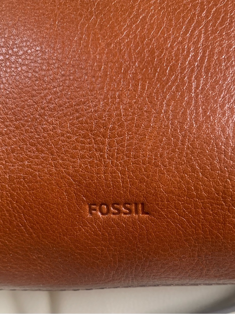 FOSSIL "Fiona" Small Brown Crossbody Purse w/ Key Charm - Picture 4 of 10